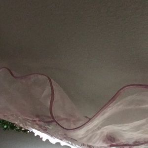 Meet your Posher, Amina